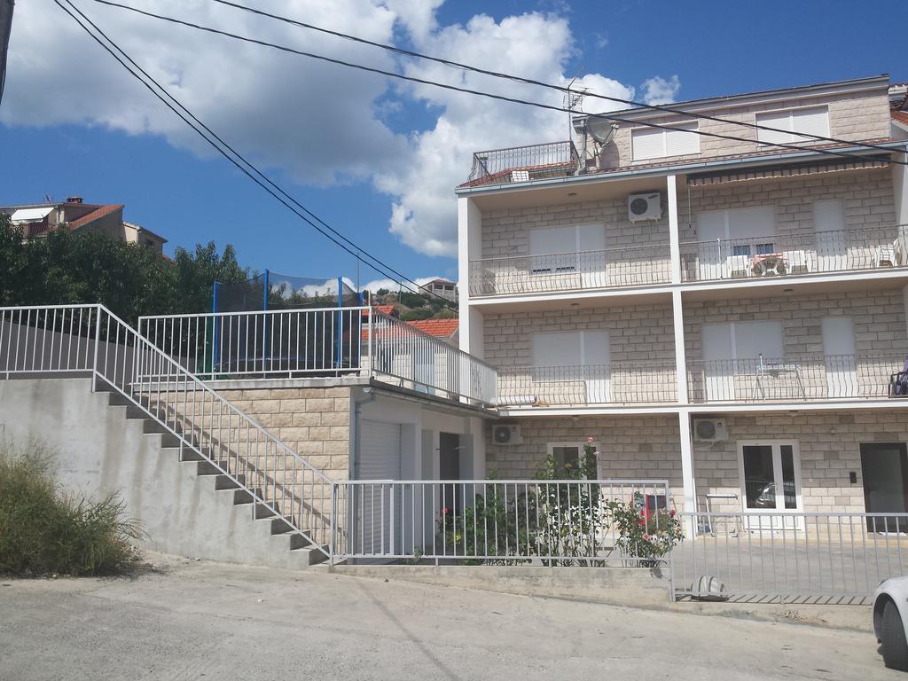 Apartmani Mila Podstrana Ruang foto