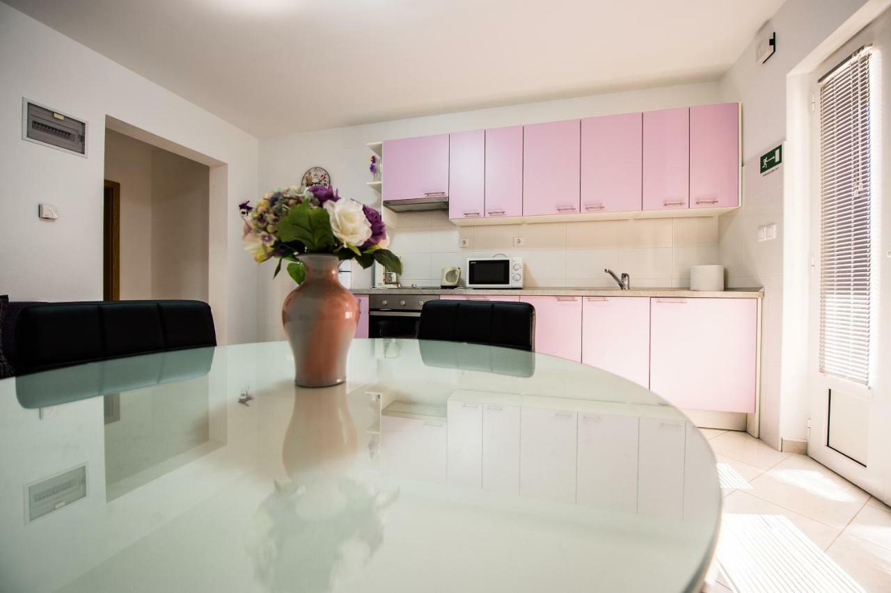 Apartmani Mila Podstrana Bagian luar foto