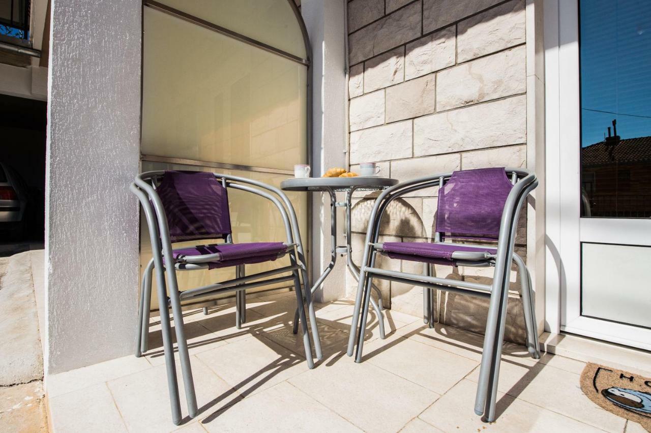Apartmani Mila Podstrana Bagian luar foto